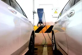 云求助丨小区充电桩为何“安桩难”？居民须提供十余项资料 还要找供电局出具“安全证明”图片