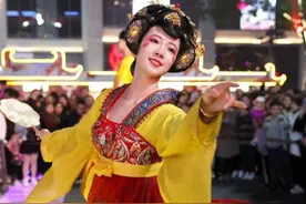 3年过去，“一支舞带火一座城”的“不倒翁小姐姐”咋样了？图片