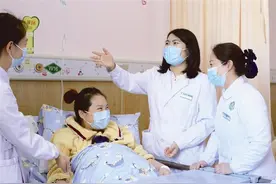 郑文斐：“好孕天使”浇开生命之花图片
