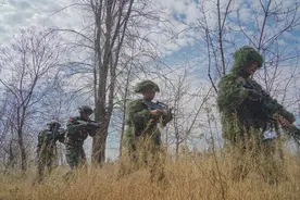 高清大图｜定格边疆武警超燃训练瞬间图片