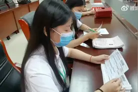 河南开始寄递高考录取通知书图片