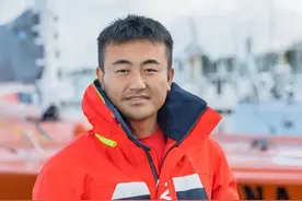 新华全媒+|中国独臂船长的环球航海故事图片
