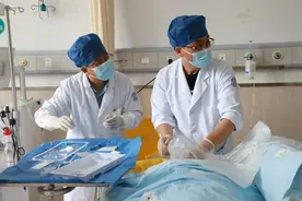 “人工肝”技术挽性命 乐城超级医院成功救治一名肝衰竭患者图片