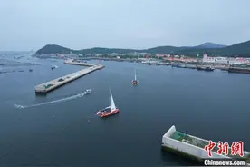 大连庄河市开通首条帆船海岛游航线 加大海岛特色旅游开发力度图片