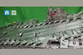 能下水航行！山东小伙打造航母模型走红，曾一个模型卖了50万图片