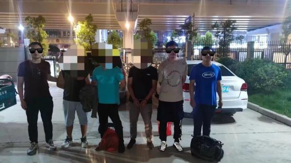 谈个恋爱被骗百万！阜阳警方紧急提醒