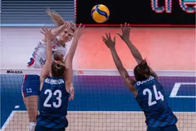 中国女排今战意大利，塞尔维亚爆冷淘汰美国，挺进总决赛四强图片