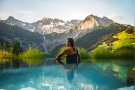 天马行空新泳池，为“梦”点睛图片