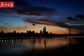 珠江日出｜半江瑟瑟半江红图片
