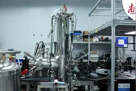 视频｜针尖上的“舞蹈”，看见一个个原子图片