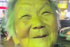 破防了！青岛一拾荒老人为瘫痪儿子讨剩羊肉汤，其子系北大硕士图片