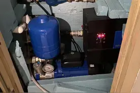 一业主违规安装加压泵，他们这样化解邻里用水纠纷图片