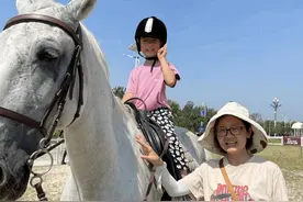 奔跑吧，少年！武汉青少年体育夏令营现场火爆图片