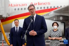 塞尔维亚总统：直航让塞中更接近图片