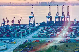 新华社聚焦海南自贸港建设：潮起海之南 扬帆自贸港图片