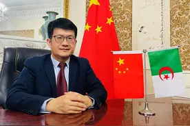 「大国外交」这个国家庆祝独立革命胜利60周年阅兵式为何充满着“中国印记”？——专访中国驻阿尔及利亚大使李健图片