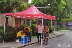 蚌埠一封控小区内 住户也是供气人图片