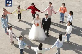 哭成泪人！这11年他们都很不舍……图片