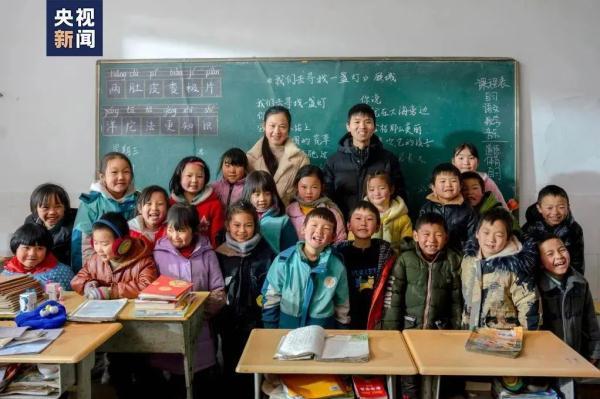 哭成泪人！这11年他们都很不舍……