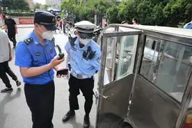 北京一黑摩的为躲避检查，谎称女乘客为“儿媳”！严罚图片