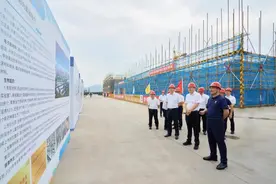 凌志峰在东阳调研时强调：滚石上山不松劲 守住“稳”的底线 做好“进”的文章图片