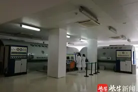 天热不想往外跑，买来无烟炭在家烧烤，结果一家子“CO中毒”图片