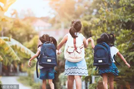 穿拖鞋上学，英式“减压教育”有效吗？图片