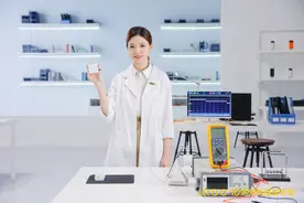 高性能旗舰手机iQOO 10系列发布，最快10分钟即可充满电图片