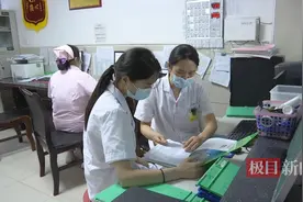 每人每年补助1万元！江陵定向培养20名大学生村医图片