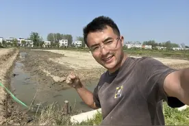 26岁小伙养虾3年沧桑像36岁，拍视频为母校华农代言：做农民辛苦又浪漫图片