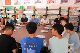 不忘初心，砥砺前行——上蔡7名清华大学、北京大学录取生座谈会召开图片