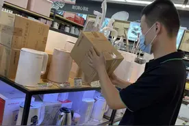 三伏天催“热”制冷家电，“老牌网红”小龙虾今夏不敌烧烤半成品图片