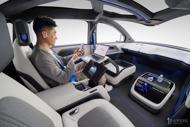 打车费只要一半 百度Apollo RT6无人车你会坐吗？