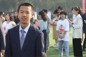 高考数学物理满分 15岁男生考上电子科大图片