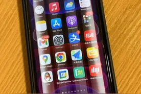 酒精擦屏幕？小心弄坏你的手机！正确方法→图片