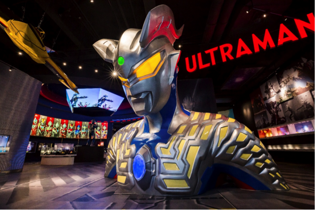 机甲战士巡游、奥特曼变身、美人鱼表演，沪上主题乐园带来暑期游玩新体验