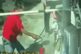 深圳小伙两入火场救女童！后续来了……图片