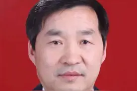 “出彩河南人”第三届最美医生候选人产生图片
