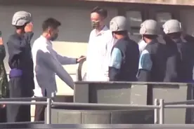 台媒：蔡英文视察海空截击操演，“幻影”战机发射导弹意外脱靶图片