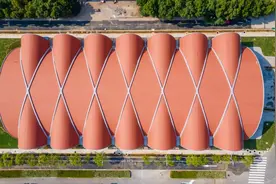 东大第一座室内游泳馆，试运行！图片