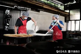 新泰市楼德镇：4500户煎饼加工户，年创产值9.6亿元图片