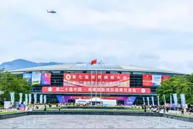 【海创会项目】尾座式垂直起降固定翼摇感无人机图片