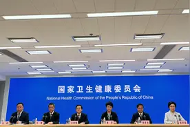 地方公立医院薪酬制度怎么改？芜湖市市长答每经问：确定工资总额并动态调整，控制医院不合理行为图片