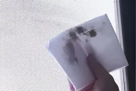 才知道，洗纱窗方法这么简单，不用拆不用卸，一点灰尘不留，实用图片