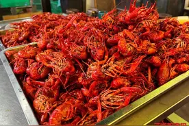 小龙虾又“红”了，长沙夜市热起来了图片