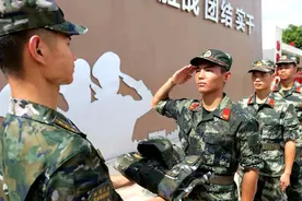 新戎装，新起点！武警21式作训服闪亮登场！图片