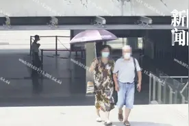 花甲老人交了20位男友，水果店约会消费上千图片