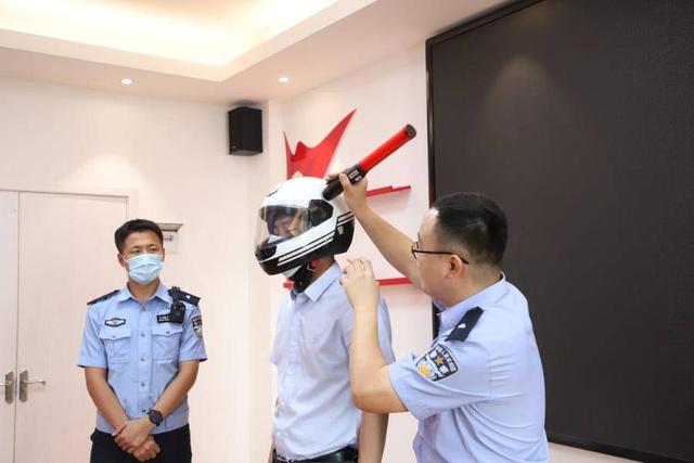 ���ϵ���6����һ�����а�������ͨ���������