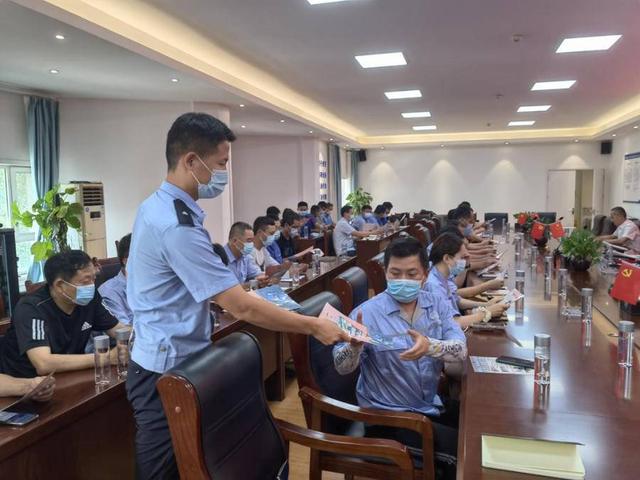 ���ϵ���6����һ�����а�������ͨ���������