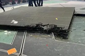 分析人气男团演唱会事故 业内人士：舞台搭建不合理图片